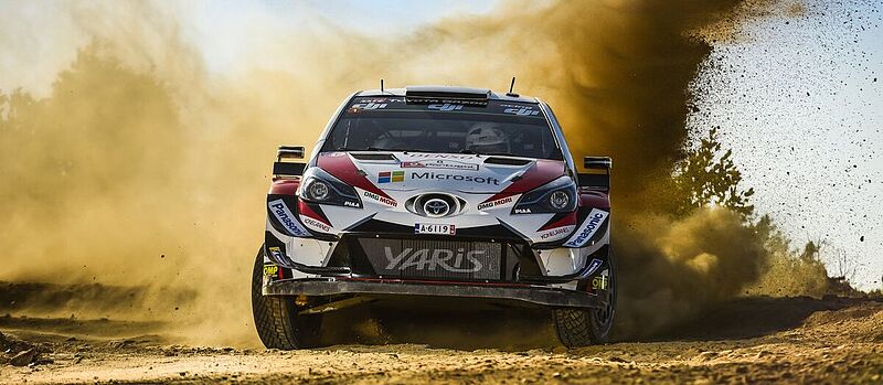 Doppelpack auf Schotter: Toyota Gazoo Racing im Süden Europas.